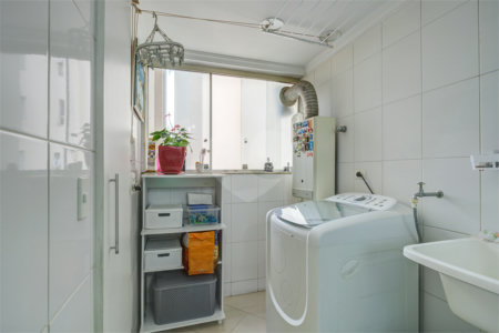 Apartamento à venda com 3 quartos, sendo 1 suíte, em Jardim Marajoara, São Paulo, SP