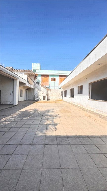 Casa para alugar com 5 quartos, sendo 2 suítes, no Centro, Suzano, SP