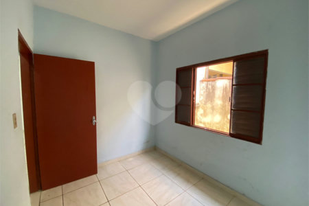 Casa à venda com 2 quartos em Jardim Elizabeth, Salto, SP