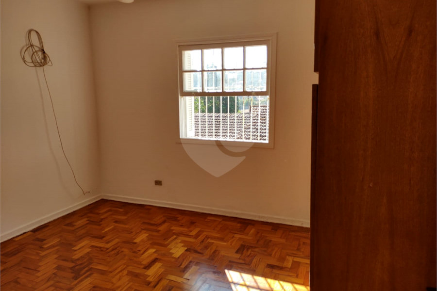 Sobrado à venda com 3 quartos em Tremembé, São Paulo, SP