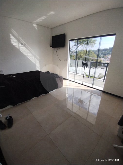 Chácara à venda com 4 quartos, sendo 1 suíte,  no Centro, Biritiba-mirim, SP