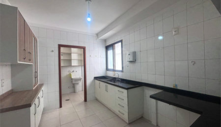 Apartamento à venda com 3 quartos, sendo 1 suíte,  em Vila Independência, Sorocaba, SP