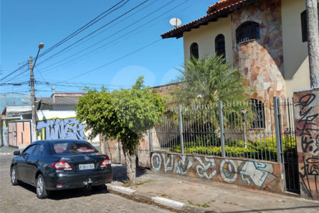 Sobrado à venda com 3 quartos, sendo 2 suítes, em Cidade Cruzeiro do Sul, Suzano, SP
