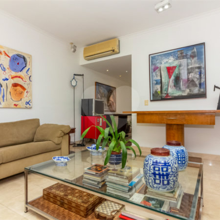 Casa à venda com 4 quartos, sendo 2 suítes, em Alto da Boa Vista, São Paulo, SP