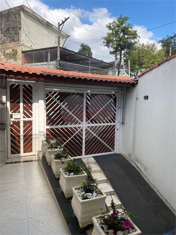 Sobrado à venda com 3 quartos em Parque Casa de Pedra, São Paulo, SP