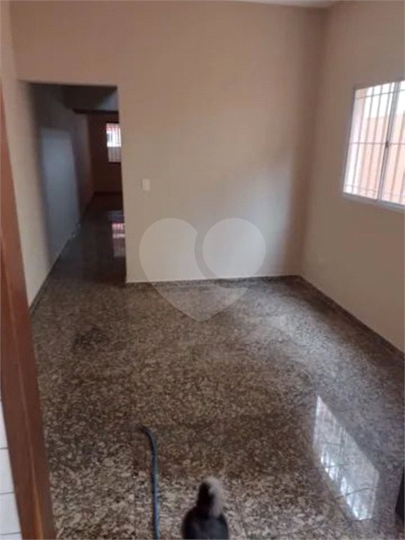 Casa à venda com 4 quartos, sendo 1 suíte, em Parque Fernanda, São Paulo, SP