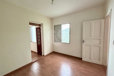 Sobrado à venda com 3 quartos em Vila Mazzei, São Paulo, SP