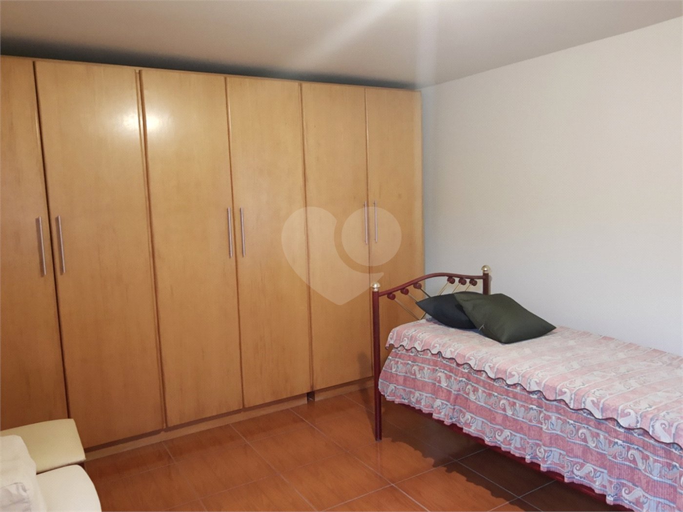 Sobrado à venda com 3 quartos, sendo 1 suíte, em Jardim Helga, São Paulo, SP