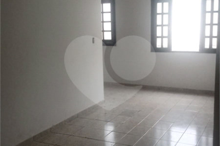 Casa à venda com 3 quartos, sendo 1 suíte,  em Jardim Jussara, Mogi das Cruzes, SP