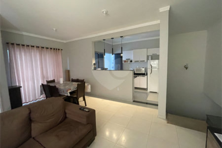 Casa à venda com 4 quartos, sendo 1 suíte, no condomínio Horto Florestal II, Sorocaba - SP