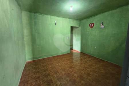 Casa à venda com 2 quartos em Vila Carvalho, Itapetininga, SP