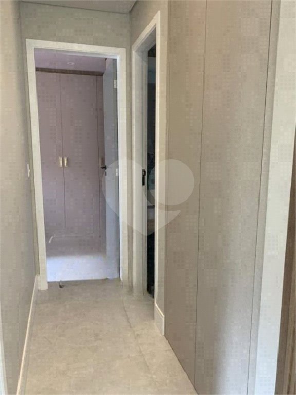 Apartamento à venda com 3 quartos, sendo 1 suíte,  em Cidade São Francisco, São Paulo, SP