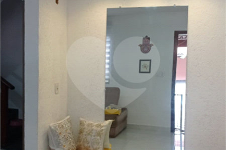 Casa à venda com 3 quartos, sendo 1 suíte, no condomínio Mirante de São Bernardo, São Bernardo do Campo - SP