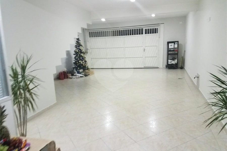 Sobrado à venda com 3 quartos em Tremembé, São Paulo, SP