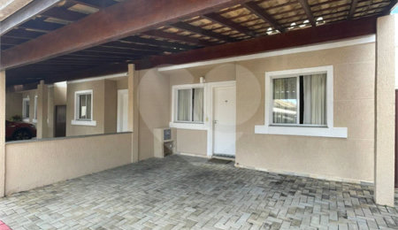 Casa à venda com 3 quartos, sendo 1 suíte, no condomínio Montpellier, Mogi das Cruzes - SP