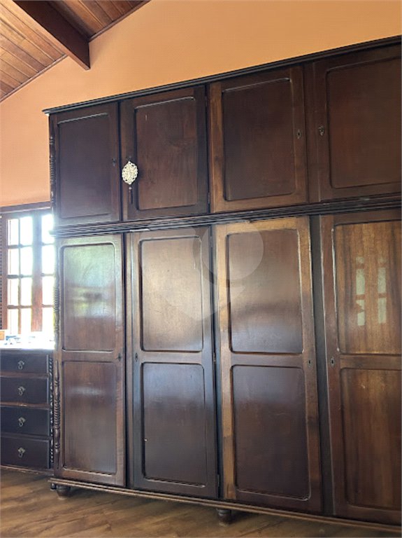 Casa à venda com 3 quartos, sendo 2 suítes, no condomínio Loteamento Haras El Passo, Mairiporã - SP