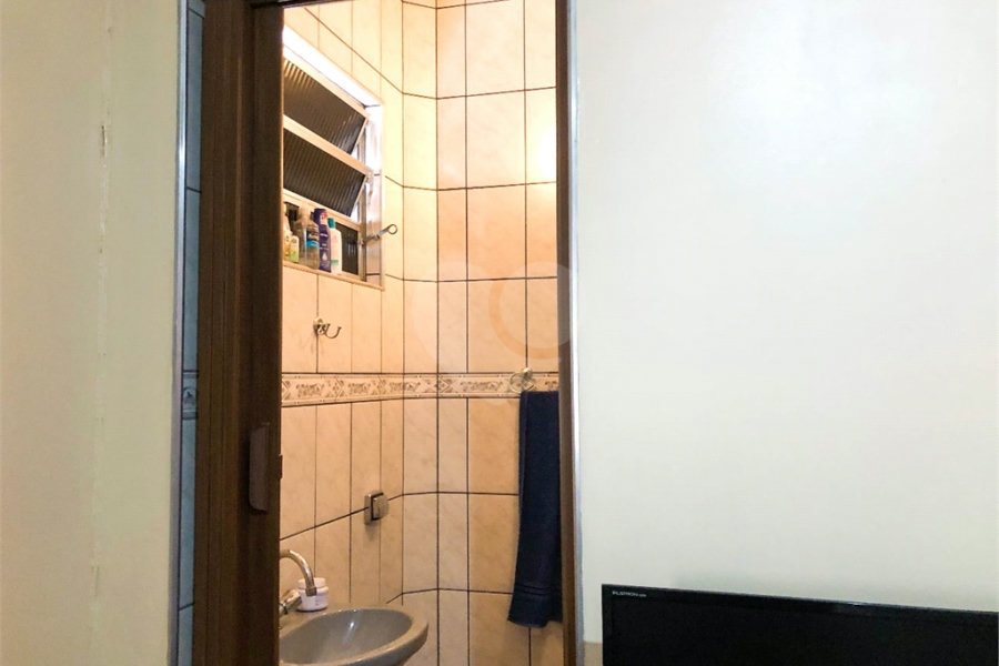 Sobrado à venda com 5 quartos, sendo 1 suíte, em Parque Edu Chaves, São Paulo, SP