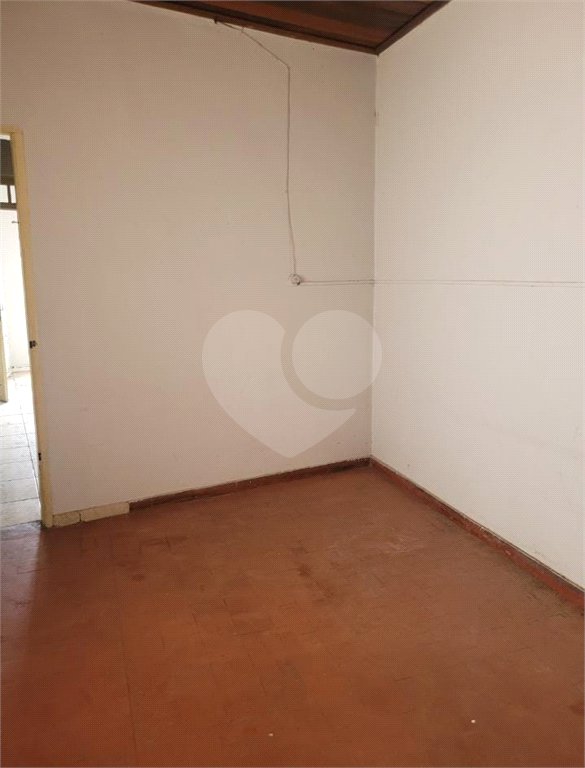 Casa de Vila à venda com 2 quartos em Vila Hortência, Sorocaba, SP