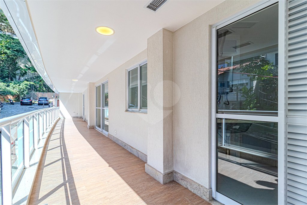 Apartamento à venda com 3 quartos, sendo 1 suíte, em Lagoa, Rio de Janeiro, RJ