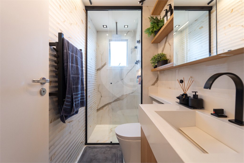 Apartamento à venda com 2 quartos, sendo 1 suíte, em Alto da Boa Vista, São Paulo, SP