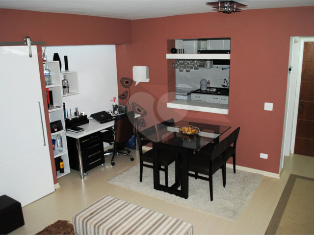 Apartamento à venda com 2 quartos, sendo 1 suíte,  em Campo Belo, São Paulo, SP