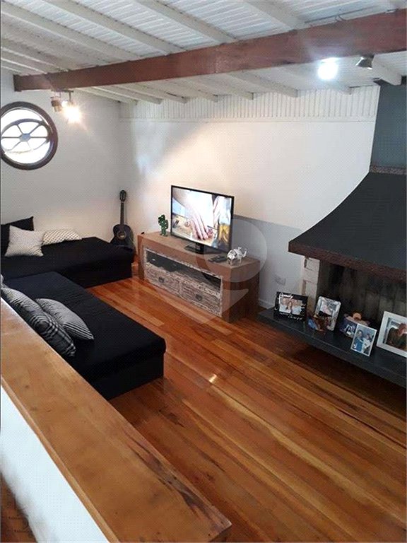Sobrado à venda com 8 quartos, sendo 2 suítes,  em Santana, São Paulo, SP