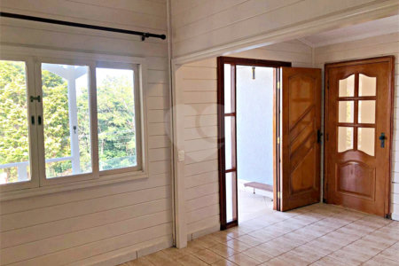 Casa à venda com 4 quartos, sendo 2 suítes, no condomínio Estância Marambaia, Vinhedo - SP