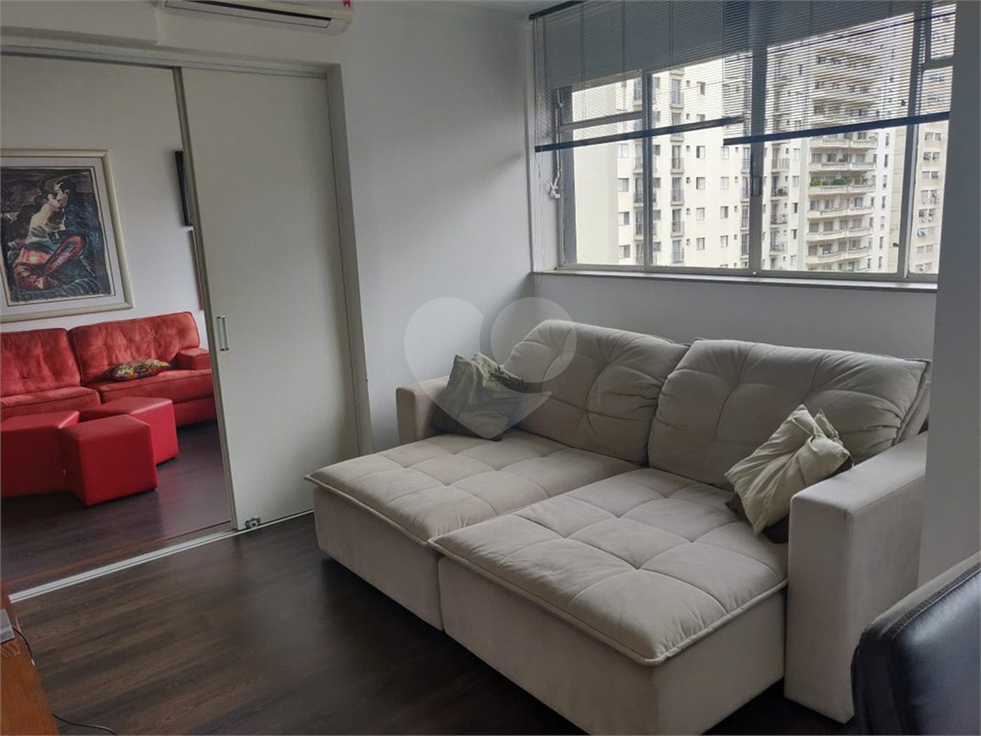 Apartamento à venda com 3 quartos, sendo 2 suítes, em Jardim Paulista, São Paulo, SP