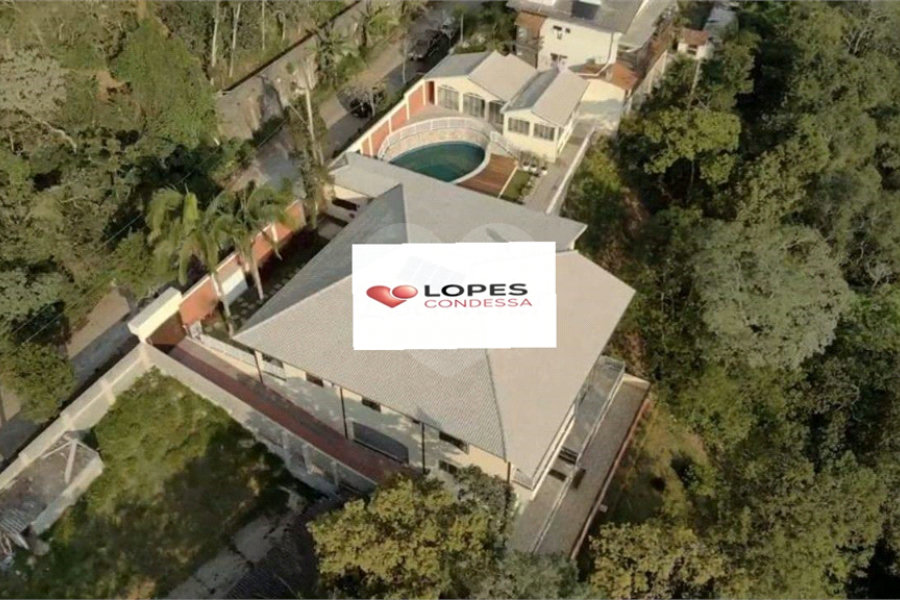 Casa à venda com 3 suítes no condomínio Alpes da Cantareira, Mairiporã - SP