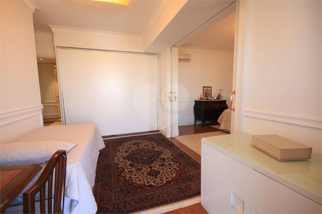 Apartamento à venda com 3 suítes em Alto da Boa Vista, São Paulo, SP