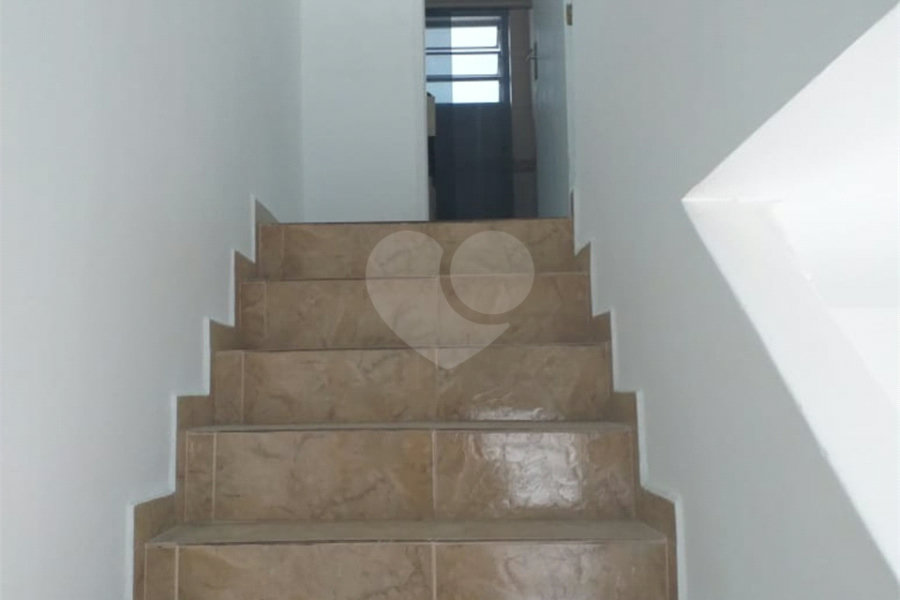Sobrado à venda com 2 quartos em Vila das Palmeiras, Guarulhos, SP