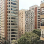 Este elegante apartamento em Higienópolis oferece 224m² de área muito bem distribuída, perfeito para quem valoriza conforto