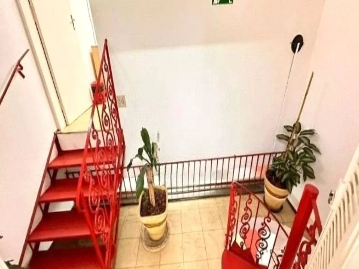 Prédio comercial com 322m², 8 salas, 3 banheiros, à venda no bairro Santo Antônio, São Caetano do Sul