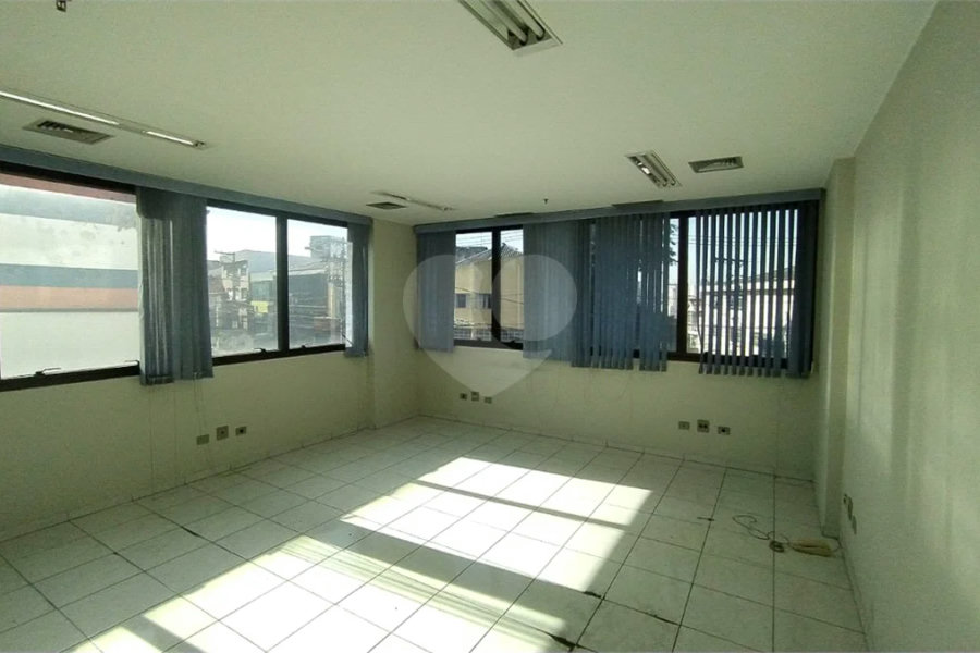 SALA COMERCIAL DE 38,0 M² COM 01 BANHEIRO E VAGA DE GARAGEM PARA VENDA NO TUCURUVI