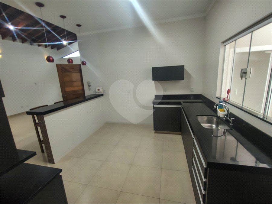 Casa à venda com 3 quartos, sendo 1 suíte,  no condomínio Bosque São Carlos, São Carlos - SP