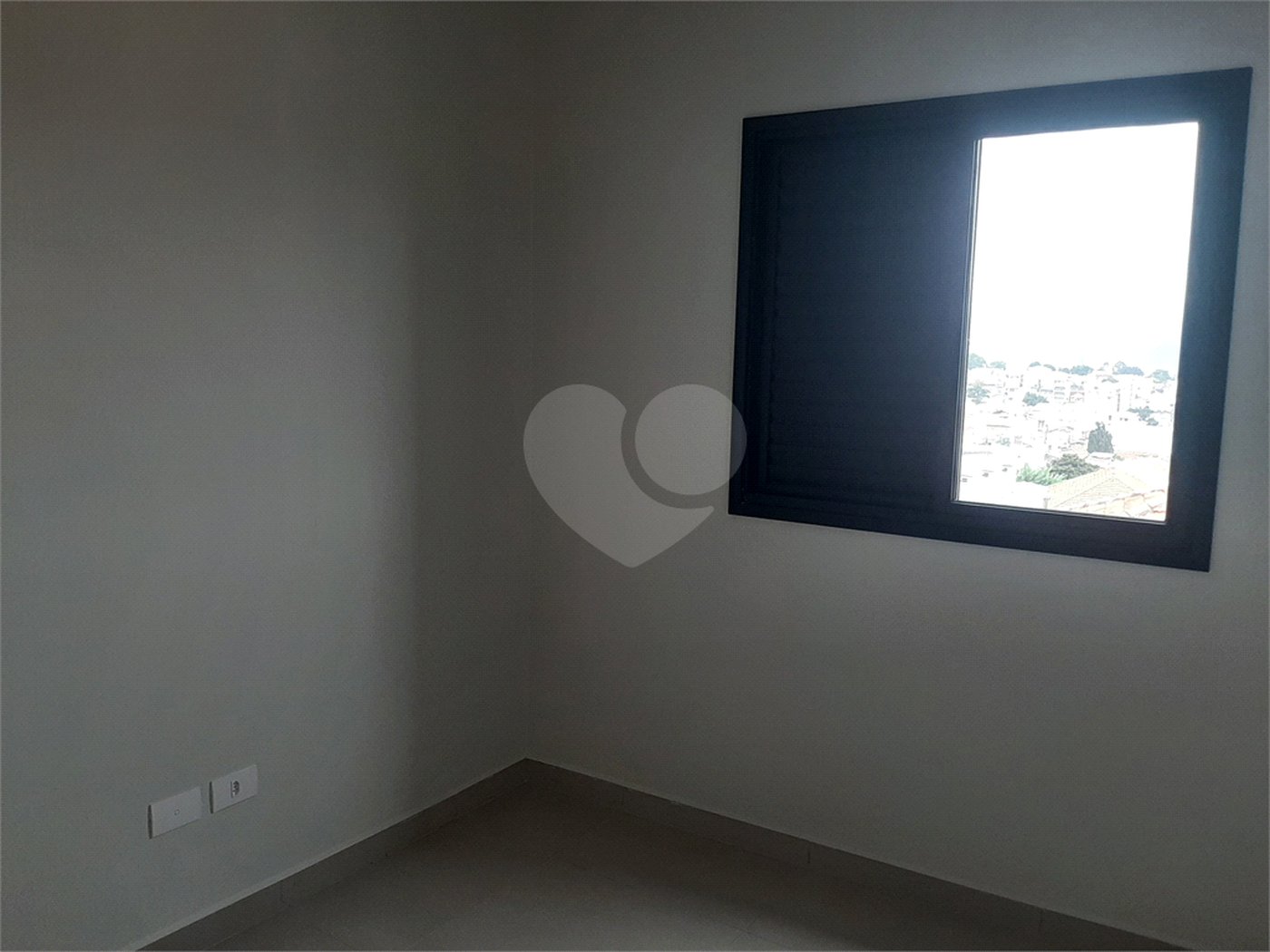 Apartamento com 44m2, 2 quartos, banheiro, sala, cozinha, varanda gourmet e garagem