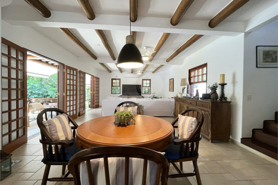 Casa à venda com 4 suítes em Costa do Sol, Bertioga, SP