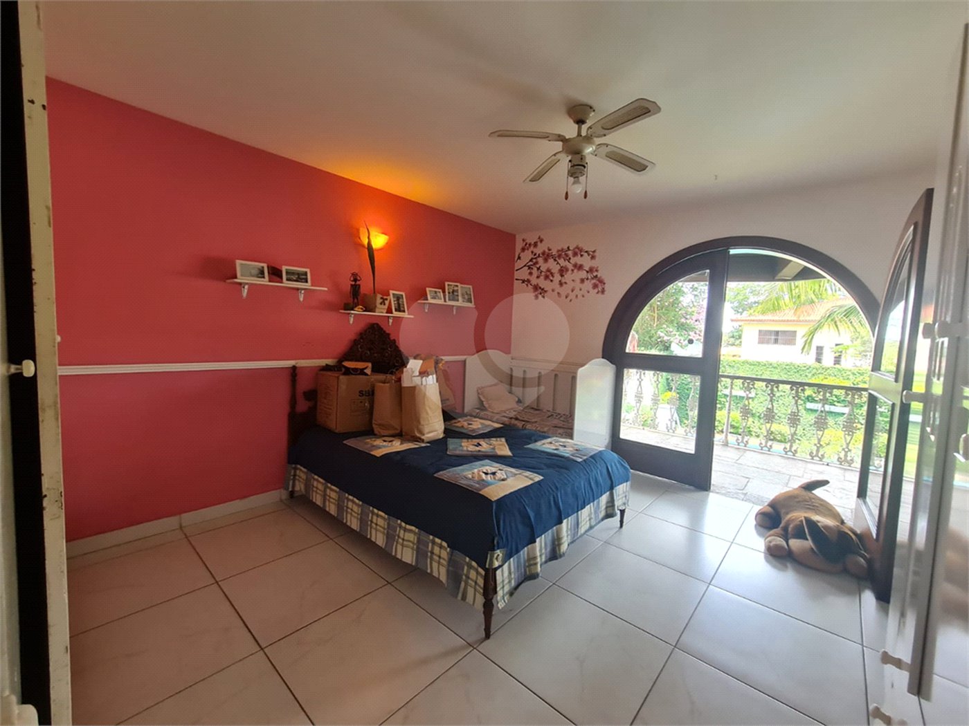 Casa à venda com 3 quartos, sendo 1 suíte, em Interlagos, São Paulo, SP