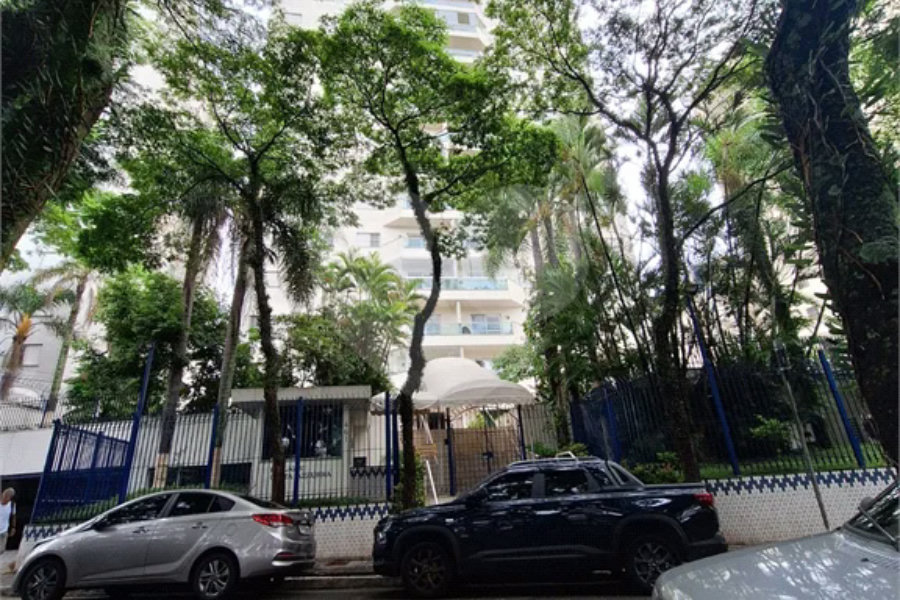 Apartamento com 130 m² , Bairro Saúde