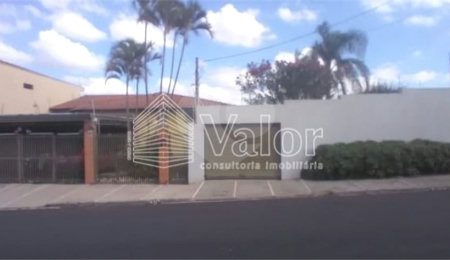 Casa à venda com 3 quartos, sendo 1 suíte,  em Jardim Bandeirantes, São Carlos, SP