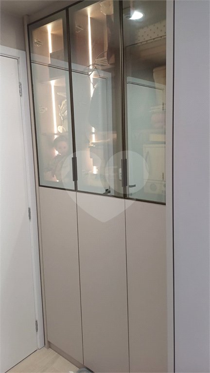 Apartamento a venda na Saúde 2 dormitórios com 2 vagas de garagem demarcadas. Aceita e estuda Permuta.
