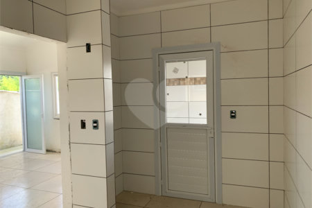 Casa 3 dormitórios - Condomínio MARF 3 - Bom Jesus dos Perdões