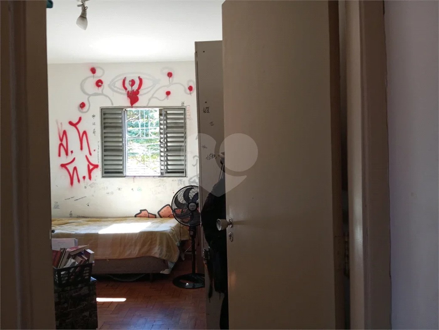 Terreno á venda com 2 casas na Vila Rosália, Guarulhos, SP.