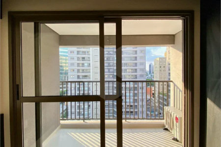 Studio metrô conceição.