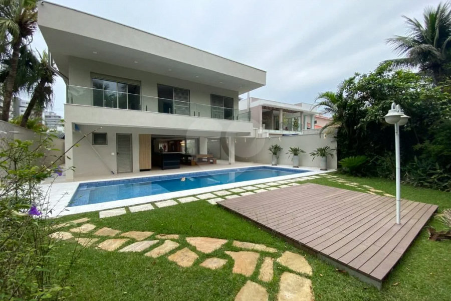 Casa à venda com 6 suítes em Riviera de São Lourenço, Bertioga, SP