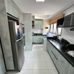 Apartamento à venda com 3 quartos, sendo 1 suíte, em Riviera de São Lourenço, Bertioga, SP