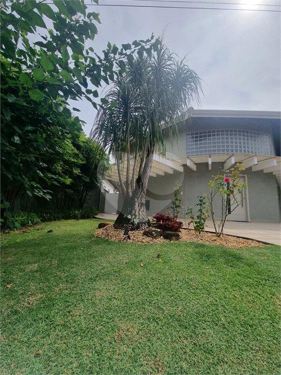 Sobrado à venda ou para alugar com 3 suítes em Villaggio Capríccio, Louveira, SP