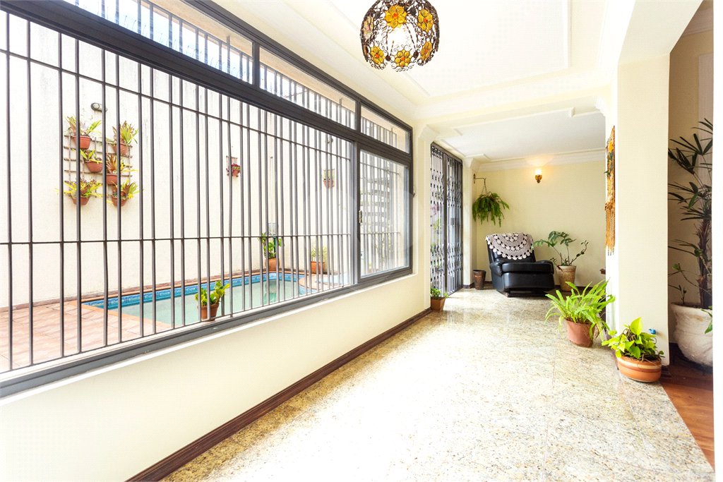 Sobrado à venda com 4 quartos, sendo 1 suíte, em Jardim Prudência, São Paulo, SP