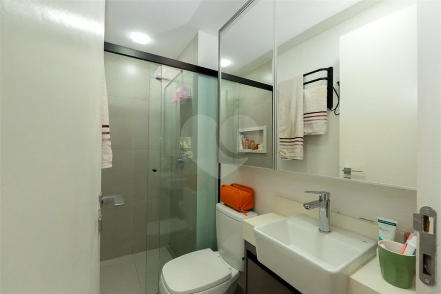 Casa em Condomínio | 98,40 m² | 2 Suítes | Rooftop com Jacuzzi | 2 Vagas | Porteira Fechada