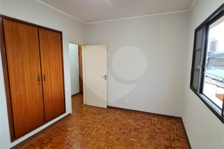 Apartamento à venda de 2 dormitórios no Edifício São José, Araraquara